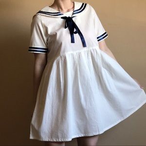 white & navy sailor collar seifuku babydoll dress